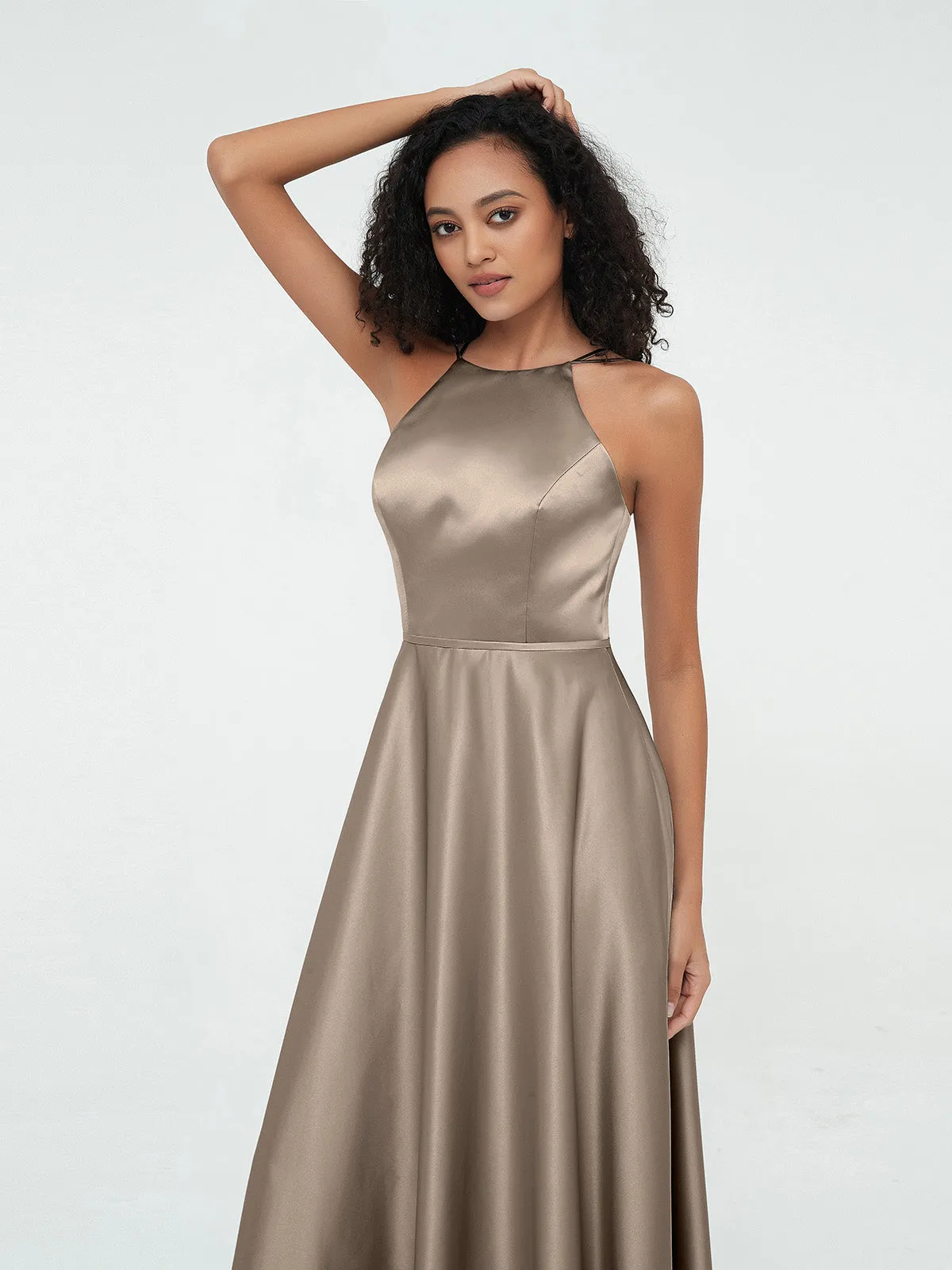 A-ligne Robes Maxi à Licou en Satin avec Poches Taupe