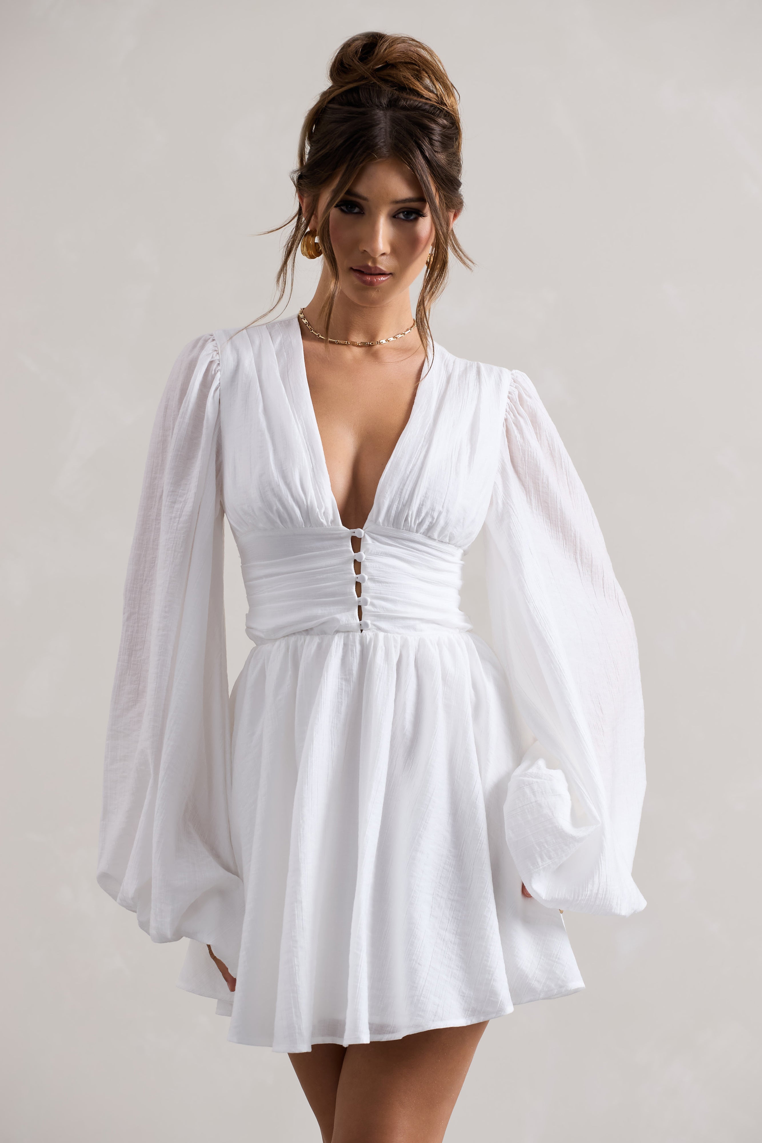 Avalon | Mini-robe blanche à décolleté plongeant et manches bouffantes