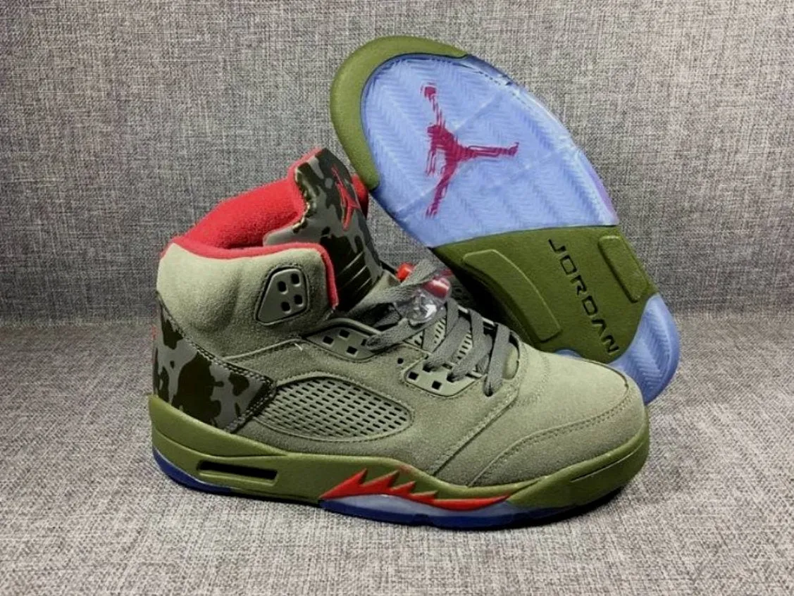 Baskets Air Jordan 5  Dark Stucco Camo 