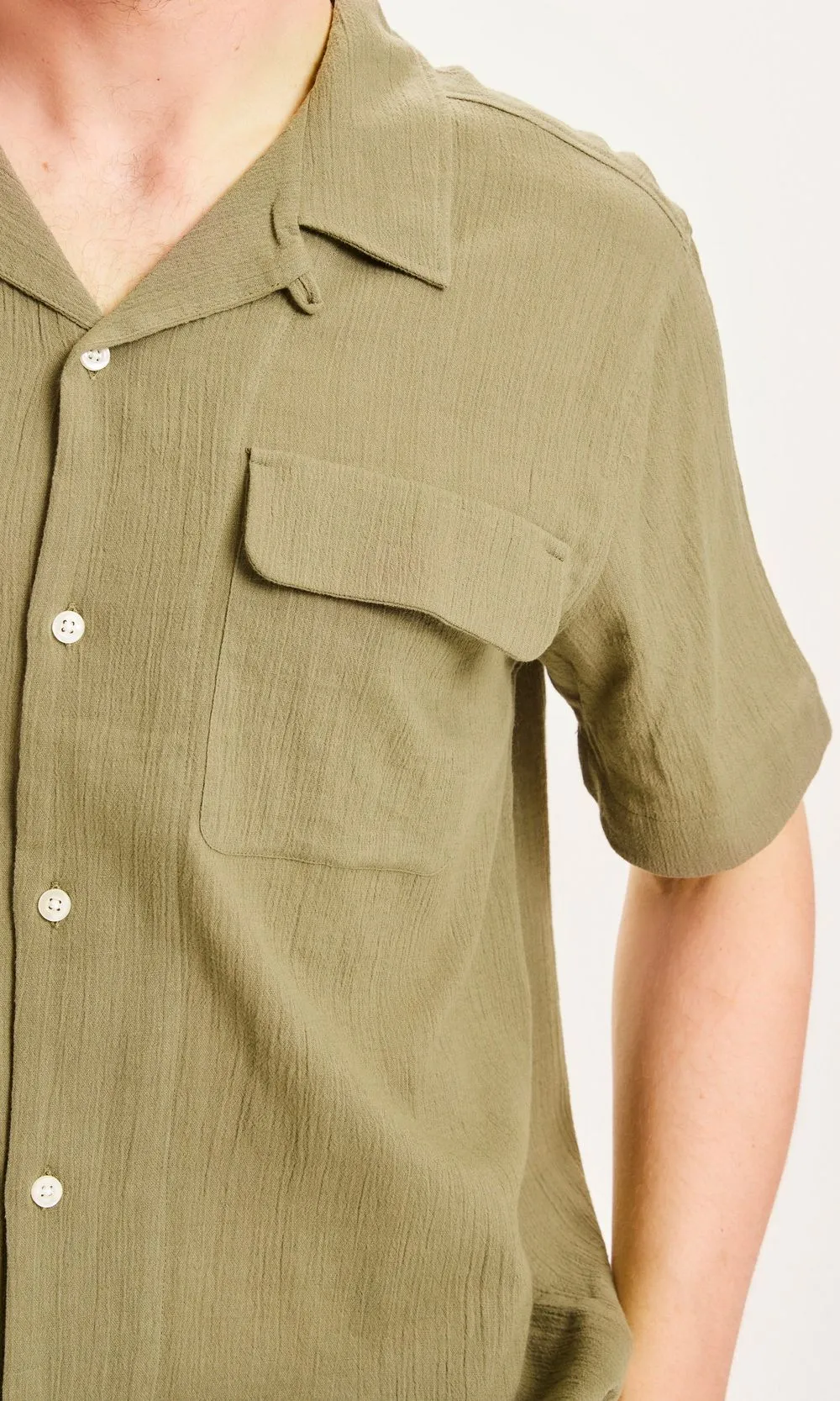 Chemise manche courte vert-olive en coton bio - wave crinkled shirt burned olive 1068 burned olive homme