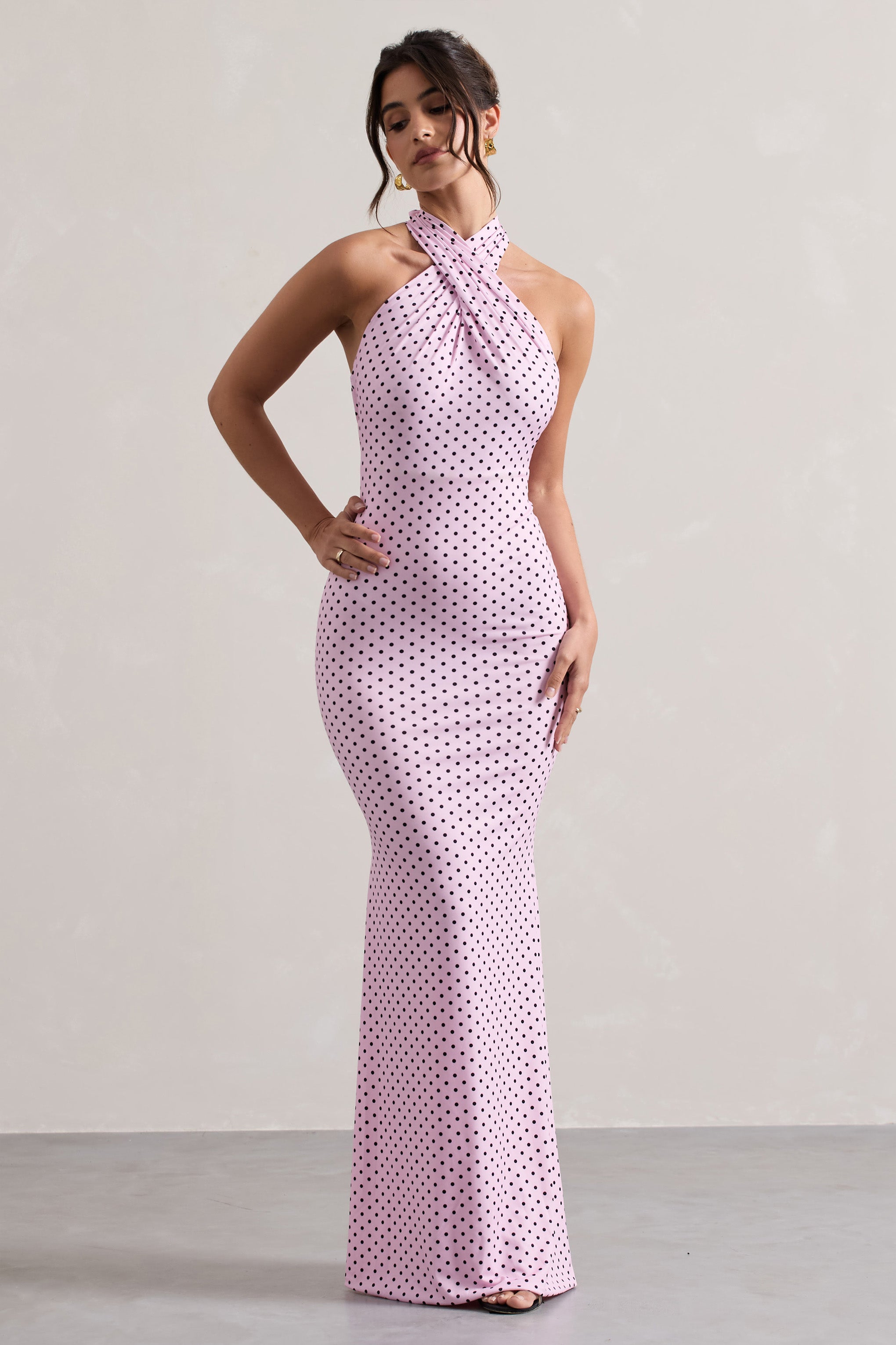 Invincible | Robe longue rose à pois dos nu et croisée