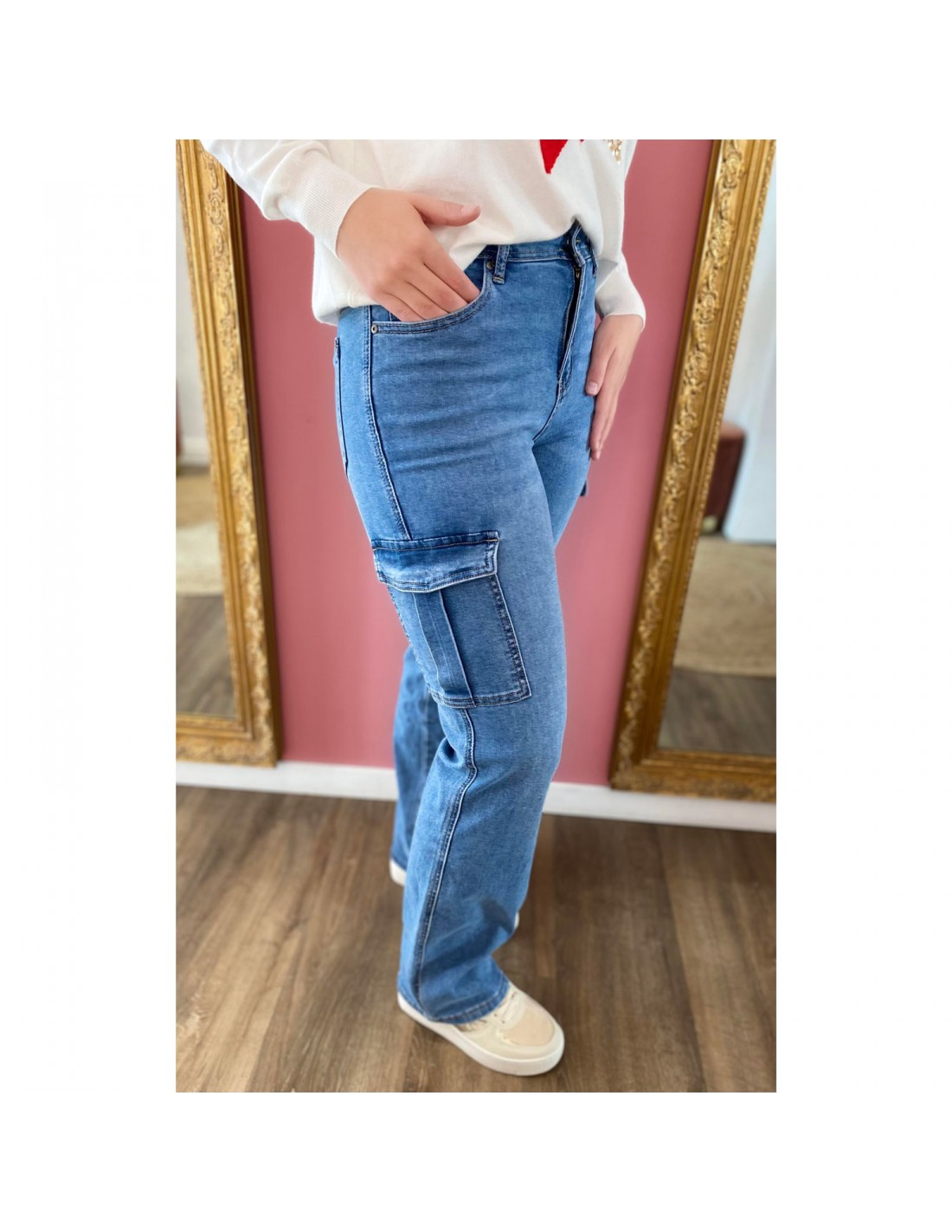 Jean cargo femme bleu clair taille haute stretch à poches coupe oversize jambes larges