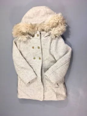 Manteau beige doublé sherpa en rembourage recyclé à capuche fausse fourrure amovible, boulochée