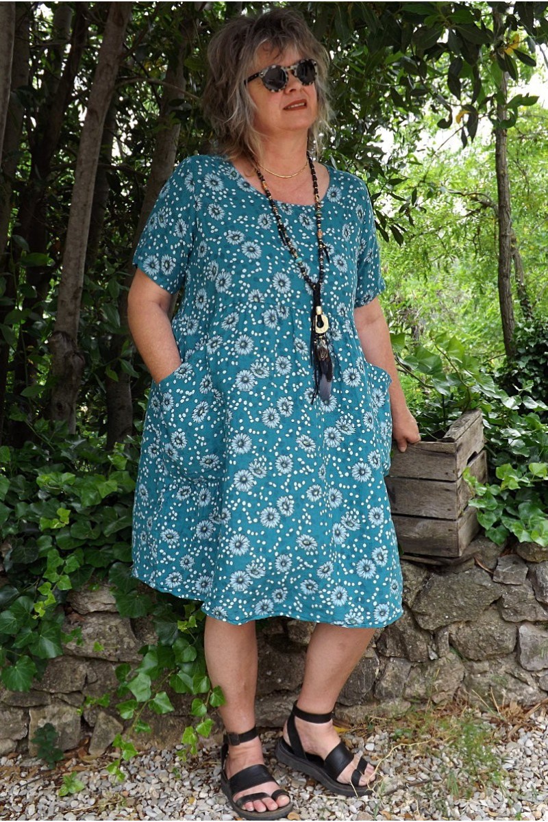 Robe d'été en lin imprimé fleurs.