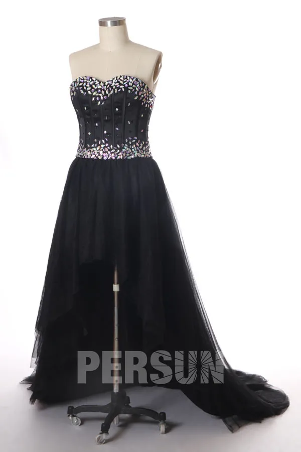 Robe de bal noire courte devant longue derrière avec corset cœur