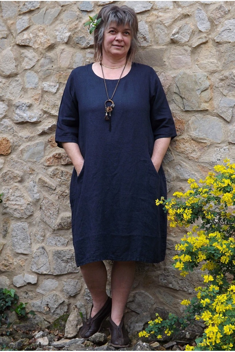 Robe en lin grande taille de couleur bleu marine