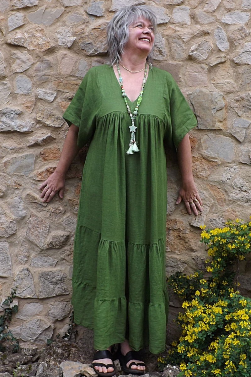 Robe longue en lin grande taille col V de couleur verte