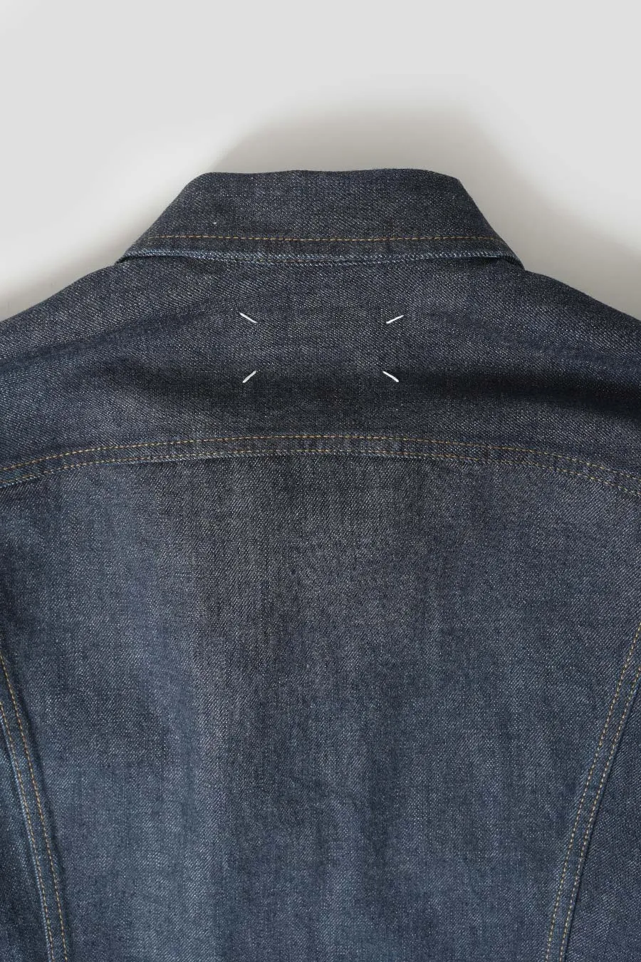 VESTE EN JEAN NOIR DENIM