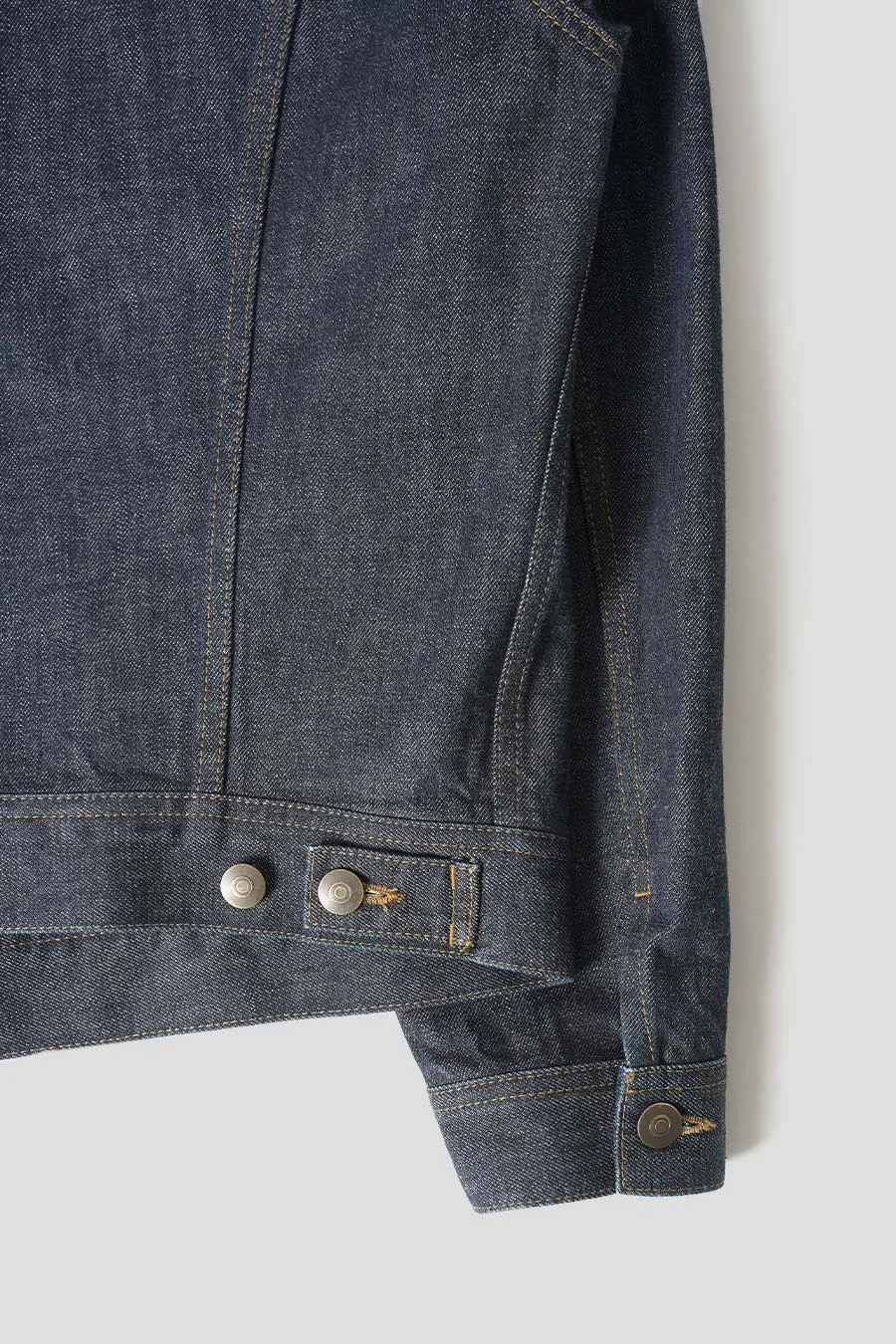 VESTE EN JEAN NOIR DENIM